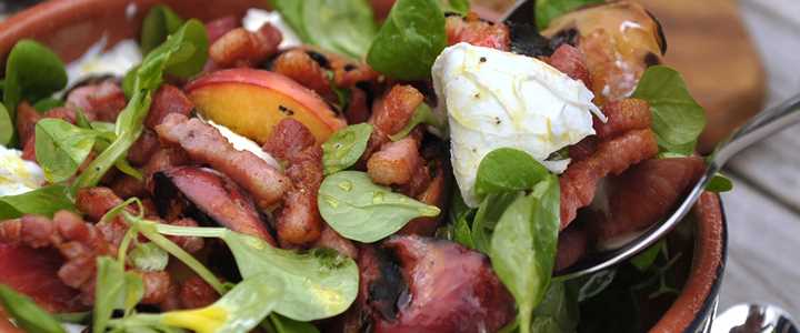 Recipe: Peach, Lambs Leaf, Mozzarella and Pancetta Salad